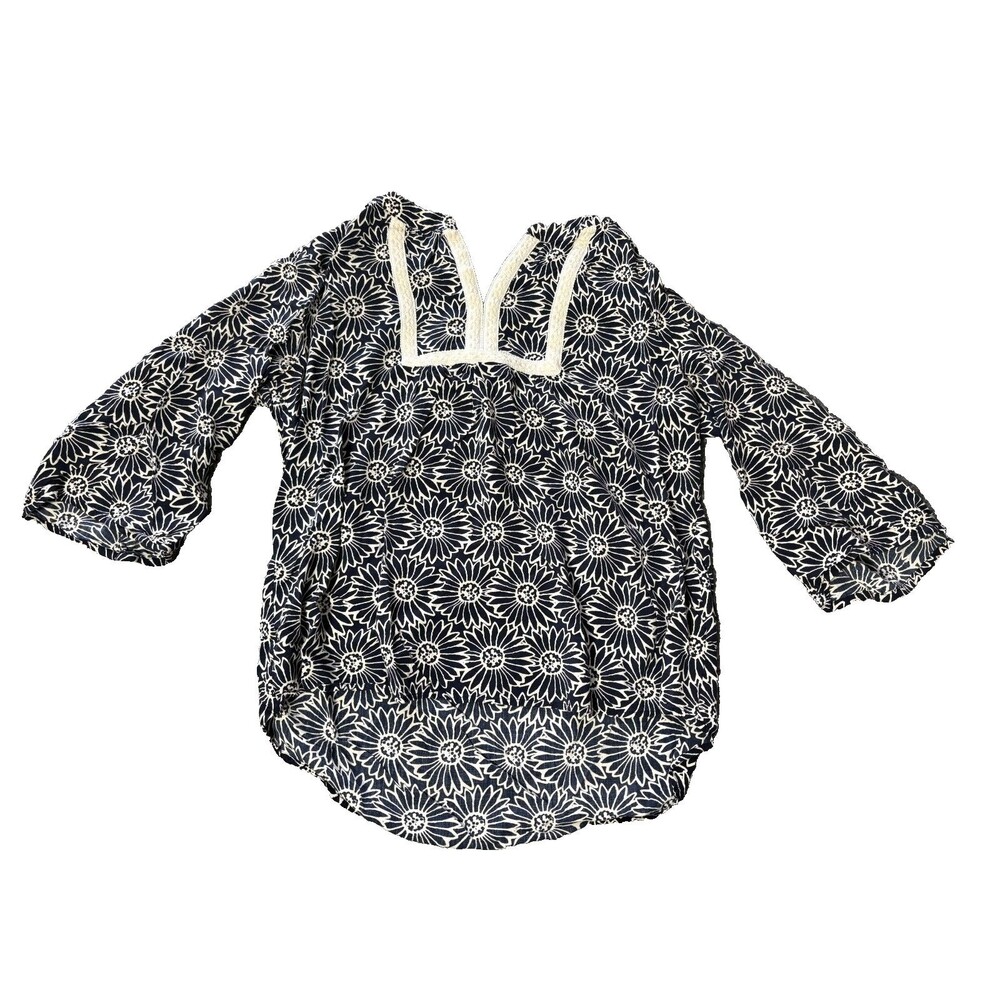 CROWN & IVY Top Womens Medium Blue Floral Rayon Long Sleeve